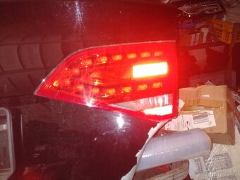 Prodám na Audi A4 b8 sedan zadní led světla - 4