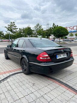 Mercedes - Benz w211 - 4
