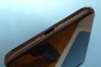 Apple iPhone 8 PLUS GOLD 64GB baterie 100% - 4
