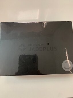 Prodám nové nerozbalené HW peněženky JADE - 4
