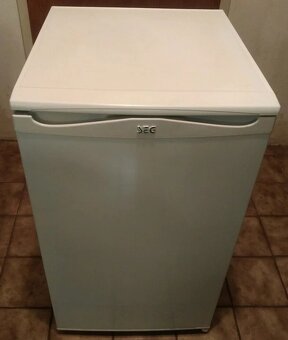 lednička SEG, nevyužitá - 4