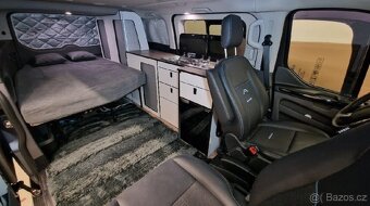 Ford Turneo Custom - 4