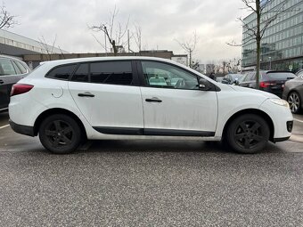 Renault Megane 1.6i - 4