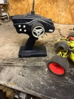 Autíčko na dálkové ovládání - 4