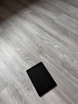 Apple iPad (9.generace) - 4