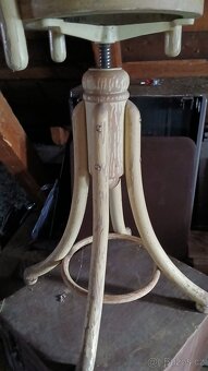 Originální historická dětská holičská židle Thonet. - 4