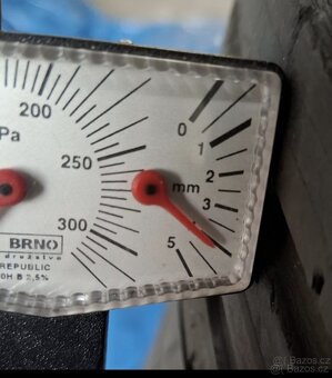 Prodám letní pneumatiky 205/50 R17 - 4
