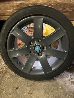 Kola BMW - 4