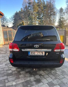 Toyota Land Cruiser - 4