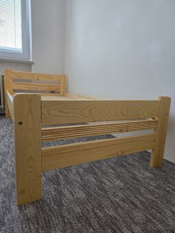 Prodám nové postele zvýšené 80x200 - 90x200 s roštem - 4