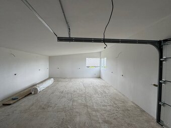 Pronájem skladu či garáž - 4