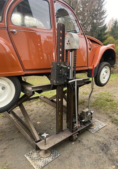 Nůžkový hydraulický DDR zvedák - 4