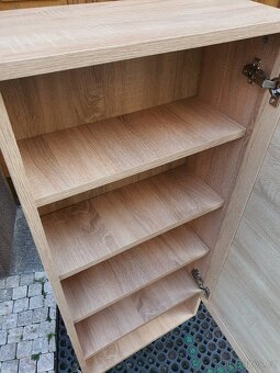 moderní koupelnová skříňka závěsná – DOPRAVA - 4