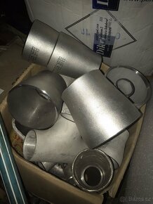 Nerezové plechy, síta,trubky, redukce ,kolena - 4