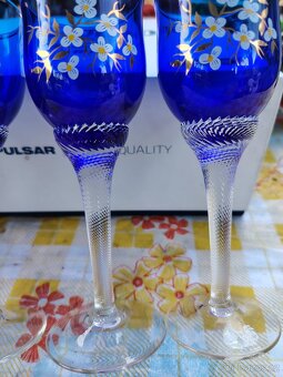 Modré skleničky na nožce - 4