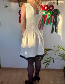 Krémové společenské šaty - 4