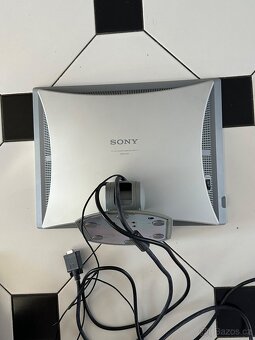 Sony barevný monitor - 4