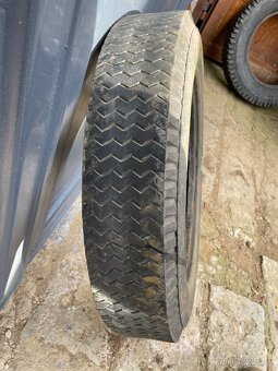 Prodám 2 Ks pneu 6,50x20 protektor - 4