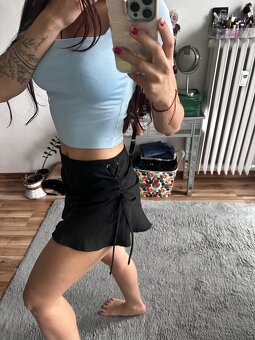 Sexy kraťasová sukně - 4