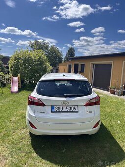 Hyundai i30 Combi 1.6 CRDi - 4