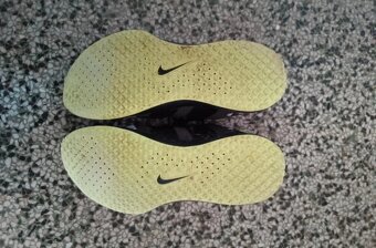 Nike varsity compete tr 2 vel 43 - 4