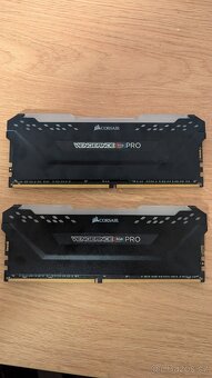 Corsair Vengeance RGB Pro Black 32GB - 4
