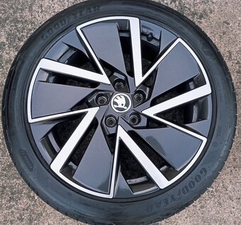 Originál sada disků Škoda Octavia IV 5x112 R18 Vega - 4