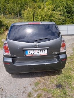 Toyota Corolla verso 2.2 - 4