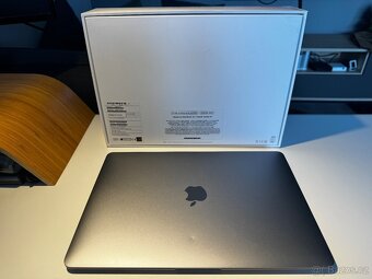 MacBook Air 13” M1 (256 GB SSD) – plně funkční, 12/2021 - 4