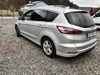 Ford S-Max 2.0 EcoBlue 110 kW Titanium - 4
