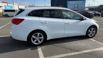 Kia Ceed 1,6 CRDi, aut.7 st., 45000 km R.v. 2015 1. maj - 4