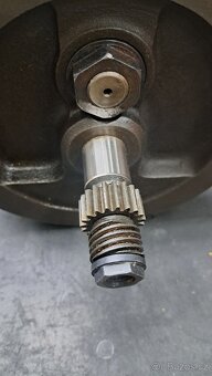 Motor NSU OSL 351 - hlinikova hlava - 4