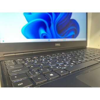Dell Precision 7550, i7-10850H, 32gb, 1tb, NVIDIA RTX 3000 - 4