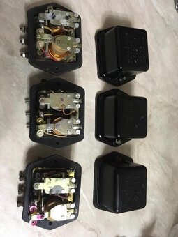 Originální nové relé dobíjení PP302 6V PP330 12V - 4