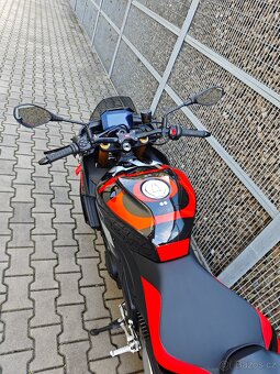 Aprilia Tuono V4 Factory 1100 Dark Kraken - 4