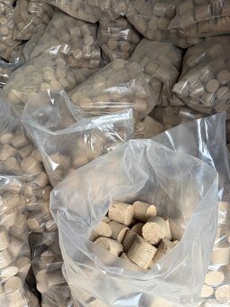 Dubové brikety - pytle 25 kg - 4