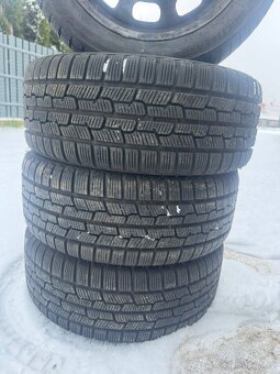 Sada zimních pneu s disky Mercedess B  15"  - 195/50 r 15 - 4