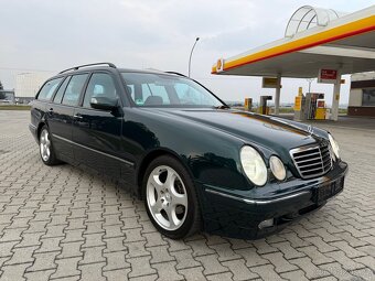 Mercedes-Benz E-classe 220CDI W210 AVANTGARDE - 4