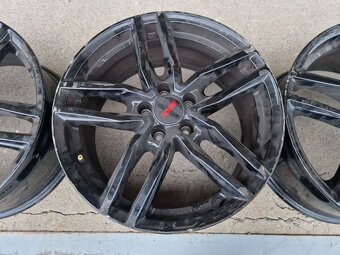 Alu kola 5x112, 8Jx18 ET38 - 4