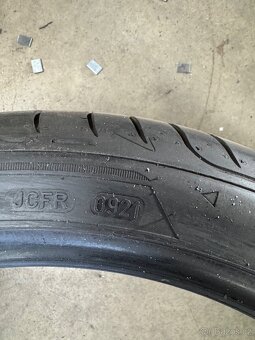 Pneumatiky 225/40/18 Goodyear eagle F1 - 4