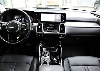 Kia Sorento 2.2CRDi BOSE PANORAMA 7MÍST - 4