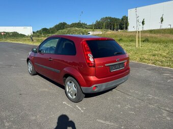 Ford Fiesta 1.4 70 koní , Nová STK r.v 2006 - 4