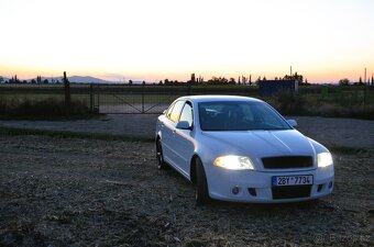 Škoda Octavia RS 2.0 TFSI - 4