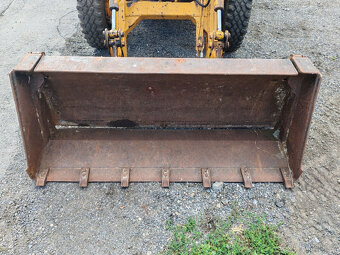 traktor bagr / buldobagr Lewis Badger 4x4, 275 000kč + DPH - 4