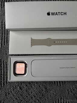 Chytré hodinky Apple Watch SE - 4