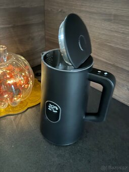 Černá rychlovarná konvice tefal - 4