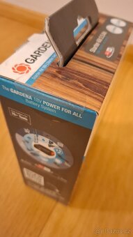 Nové Uni můžky Bosch Shear + baterie 2,5Ah + nabíječka - 4