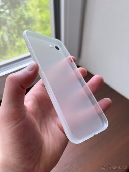 Tenké matné pouzdro -- iPhone SE 2022 / 2020 / 8 / 7 -- Nové - 4