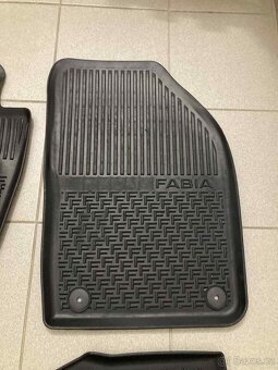 Gumové koberce do interieru - Škoda Fabia - 4
