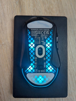 SteelSeries Aerox 9 Wireless - 4